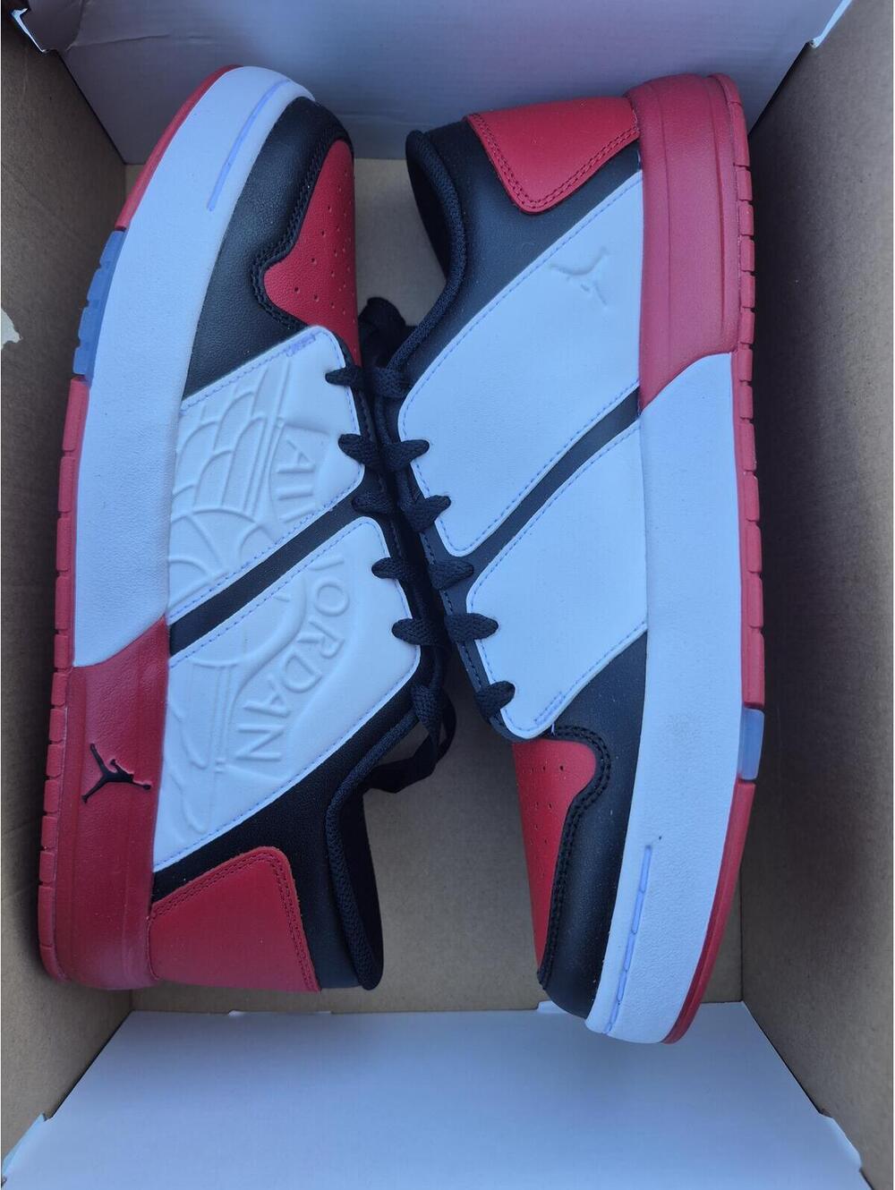 Jordan Nu Retro 1 Low Varsity Red Black Size 10 Mens New